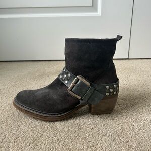 Josef Siebel dark brown leather booties - size 8